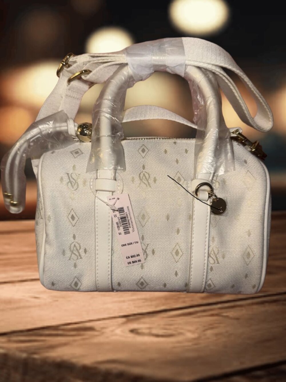 VICTORIA SECRETS WHITE FOYARD MINI DUFFLE BAG -NWT